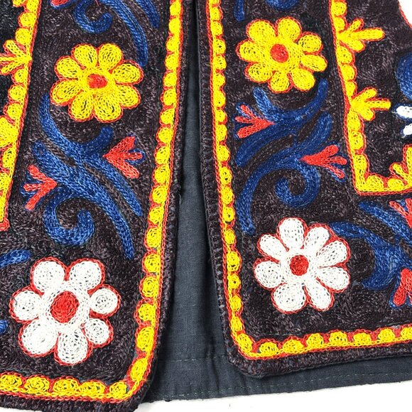 Vest VTG 70 -80's Nepal Embroidery Colorful Flowers Boho Ethnic Gender Neutral - Picture 3 of 11